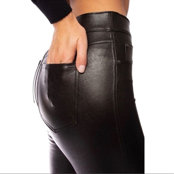 NWT Spanx Leather Like Ankle Pants Size Small - Picture 5 of 5